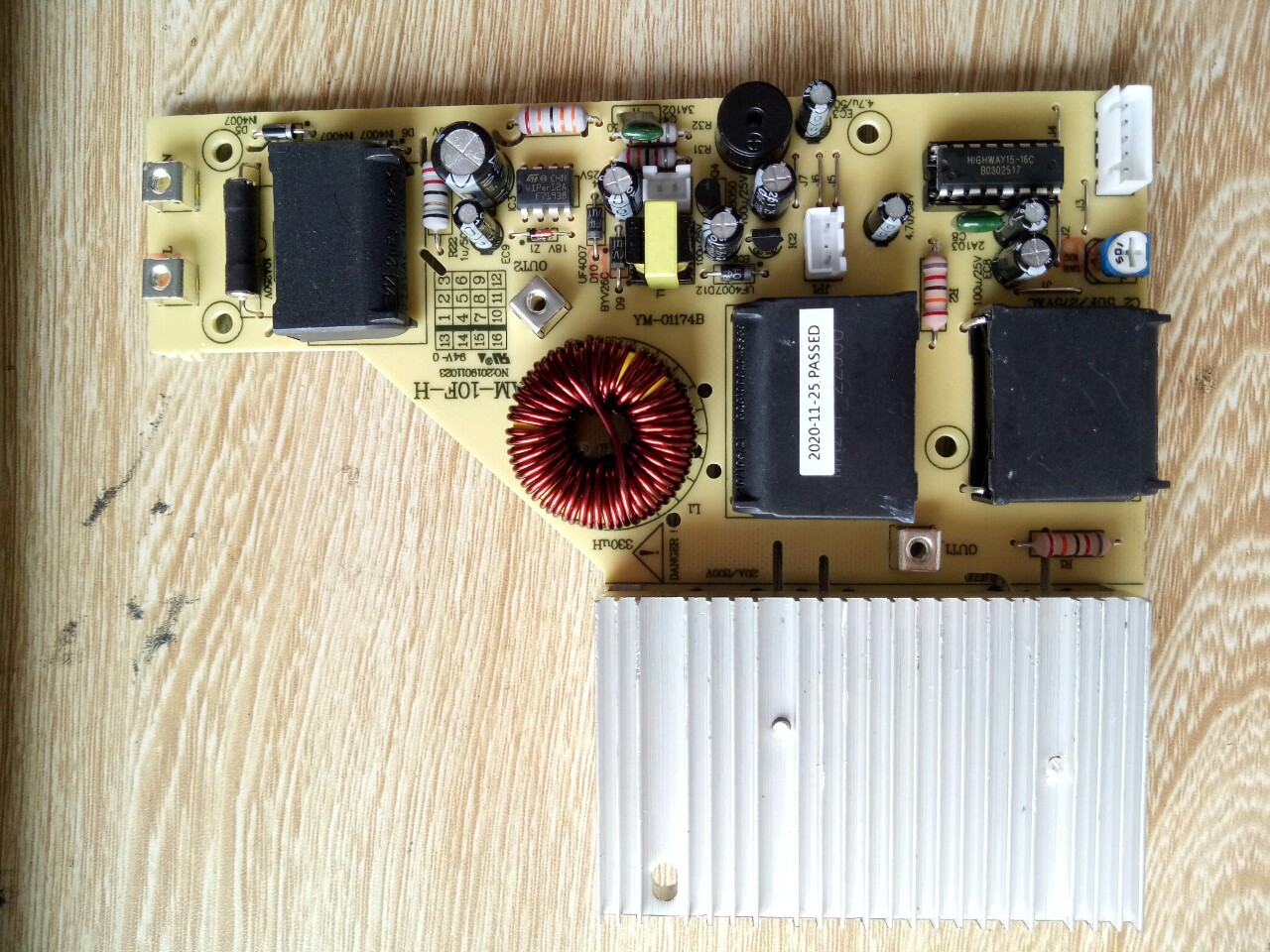 z2346119252904_4ace7007b3e96875fc7aebfecc705f8b