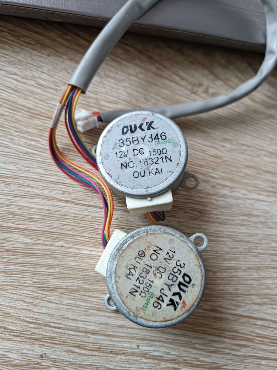dong-co-dao-gio-quat-dieu-hoa-kangaroo-kg50f15-1