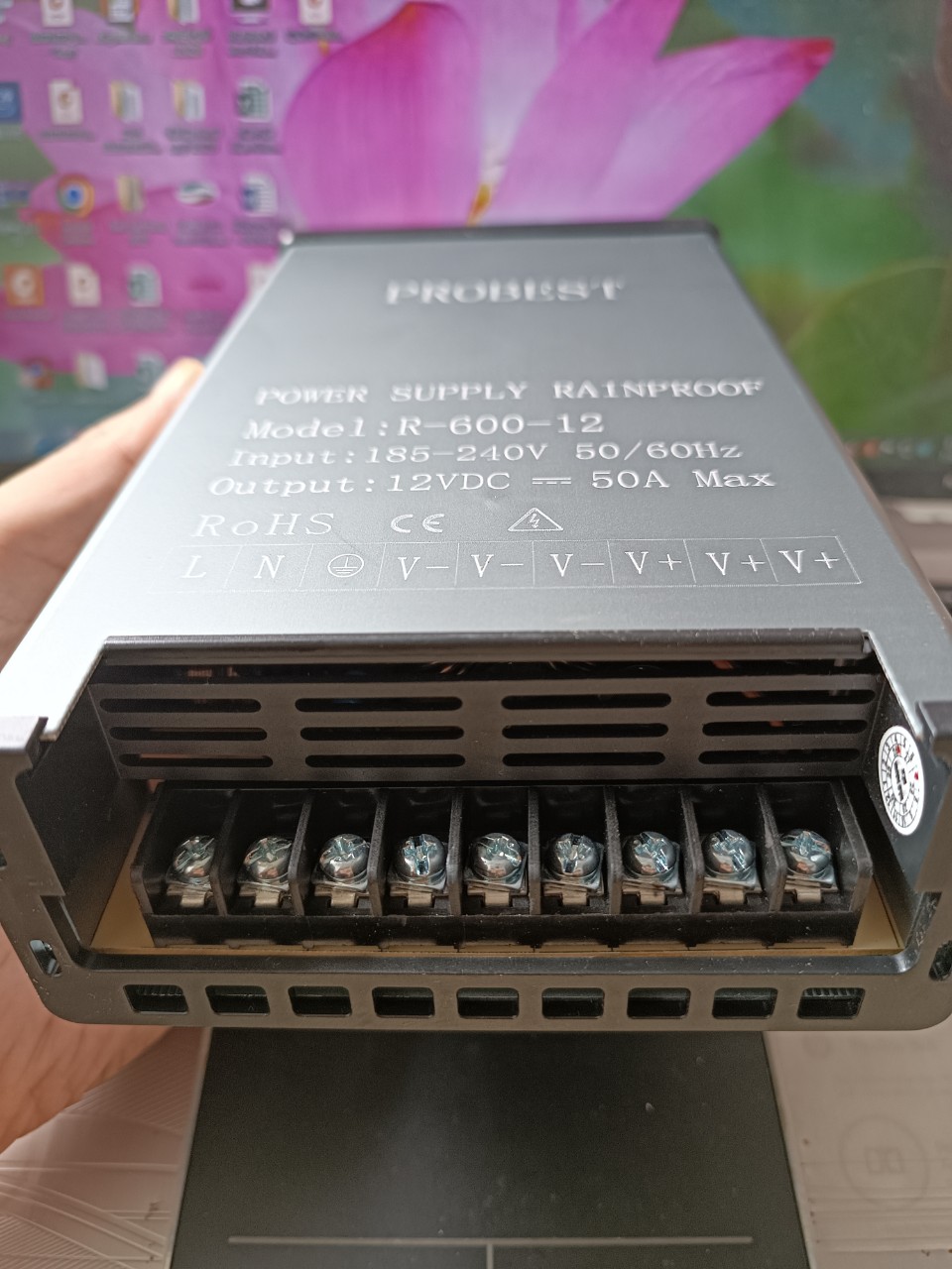 bo-nguon-12V-50A-probest-vo-nhom-ngoai-troi-1