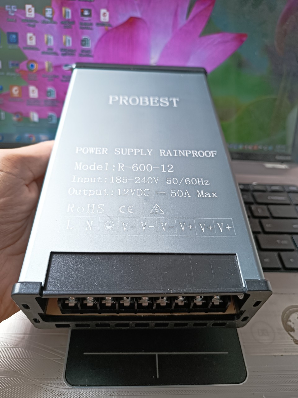 bo-nguon-12V-50A-probest-vo-nhom-ngoai-troi-2