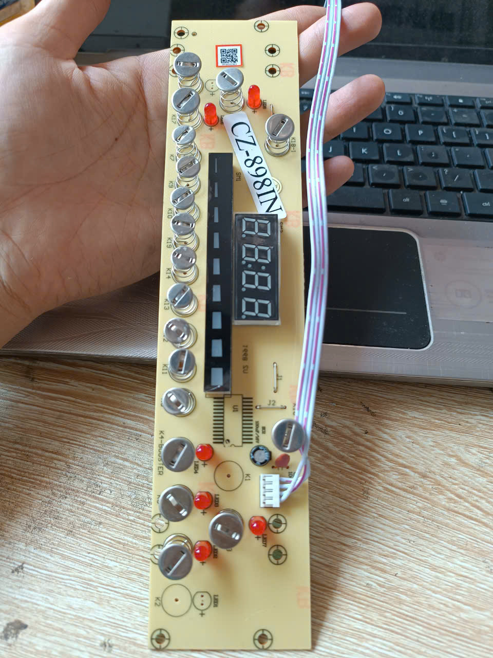 mach-dieu-khien-bep-tu-canzy-cz898in-1