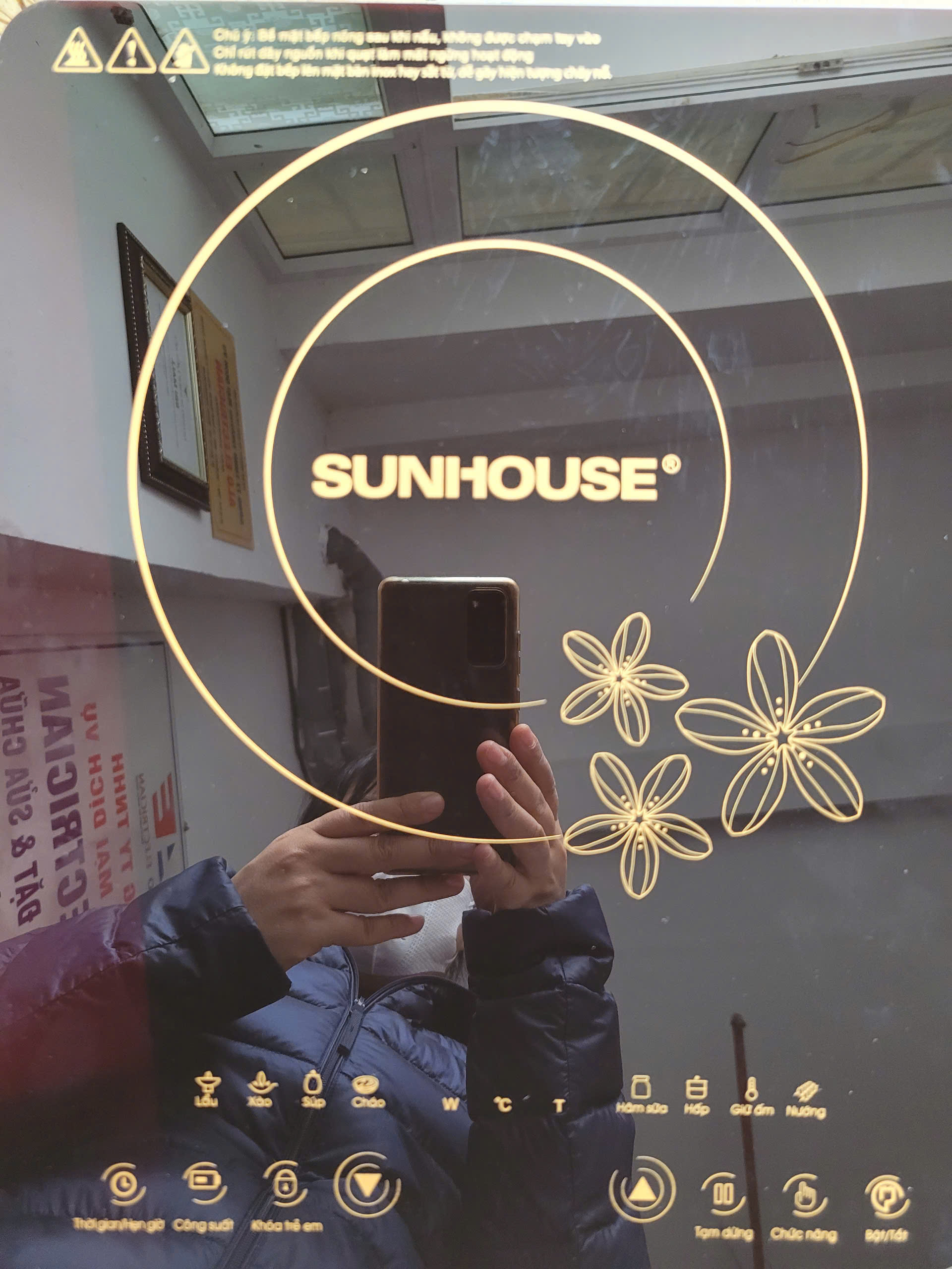 mat-kinh-bep-tu-sunhouse-shd6800-doi-moi-6