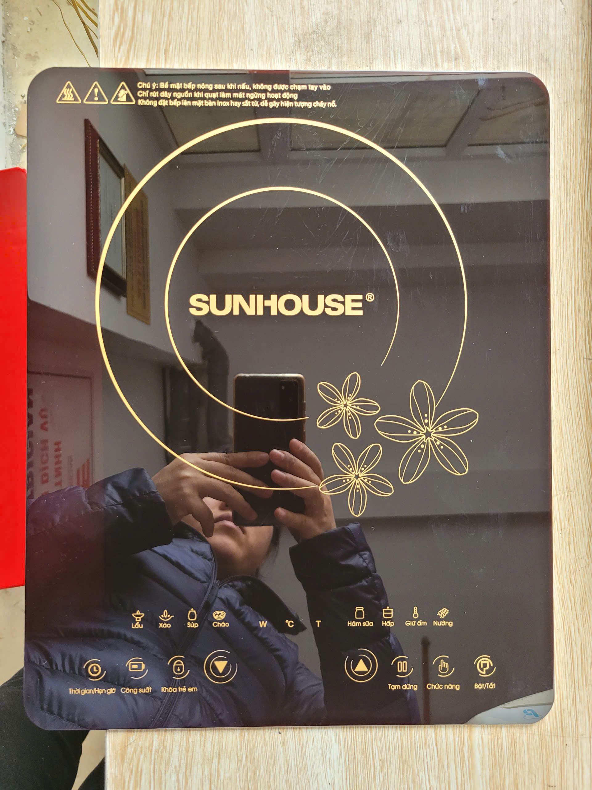mat-kinh-bep-tu-sunhouse-shd6800-doi-moi-7