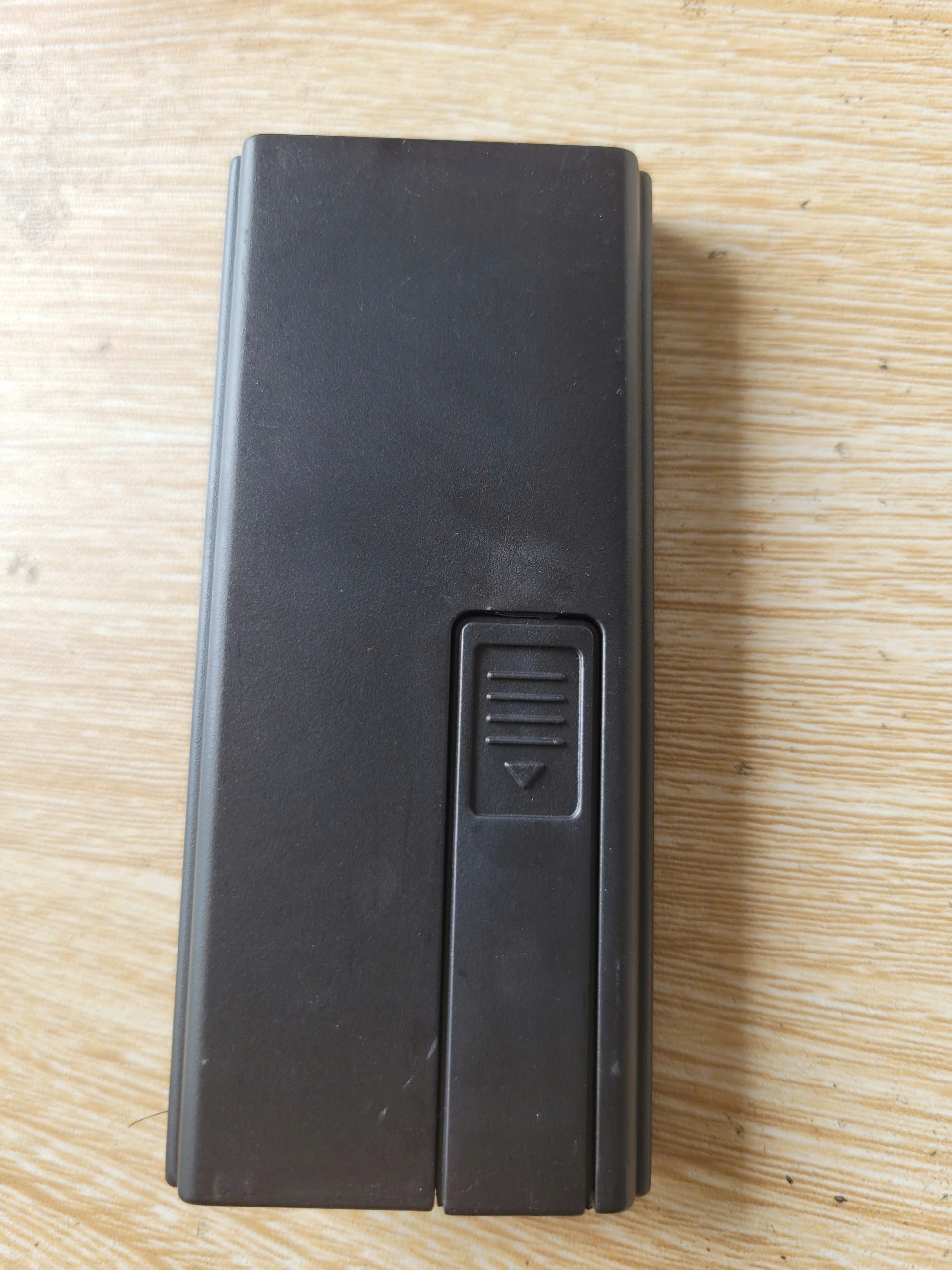 Dieu-khien-tu-xa-quat-lifan-te1688-5
